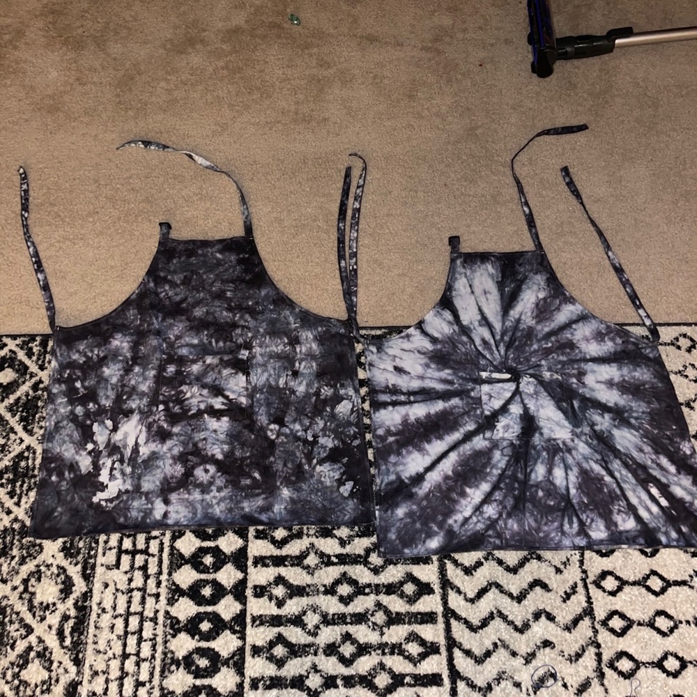 Tie dye aprons custom colors (you pick)